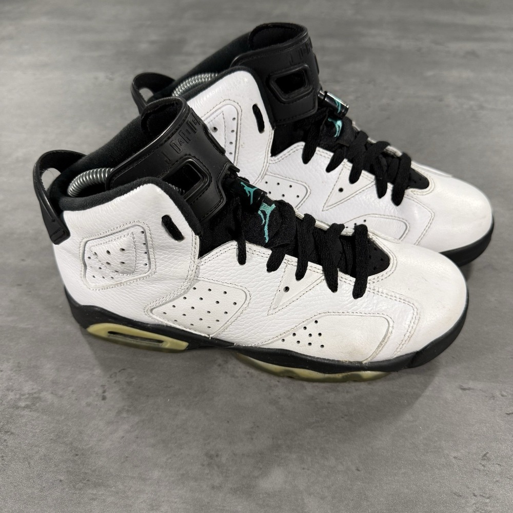 Nike Air Jordan 6 Retro White Hyper Jade Mint Basketball Shoes 6.5Y Or Women 8.5